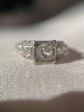 Load image into Gallery viewer, Antique 1.00 carat Art Deco Diamond Platinum Engagement Ring