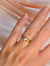 Load image into Gallery viewer, Vintage 14k Heart Diamond Band