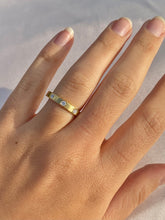 Load image into Gallery viewer, Vintage 18k Contemporary Trilogy Diamond Dot Band