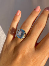 Load image into Gallery viewer, Vintage 9k Topaz Coil Ring 1976