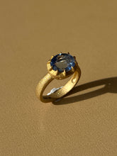 Load image into Gallery viewer, Unheated Sapphires Oval Crown Ring
