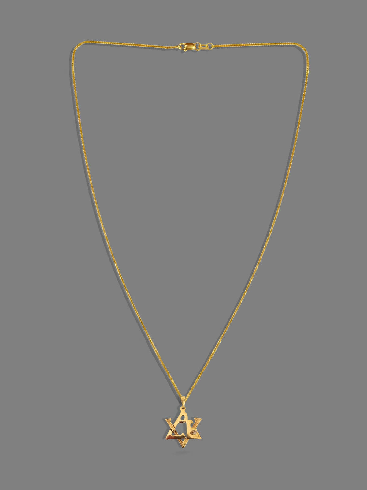 Vintage Judaica LOVE Star of David Pendant