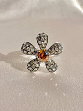 Load image into Gallery viewer, Vintage Diamond Daisy Ring 2.10 CTW

