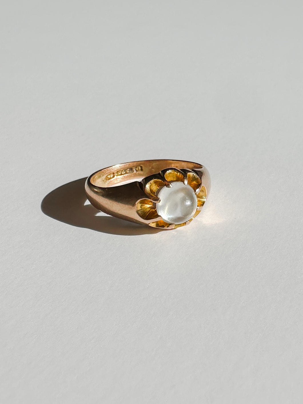 Antique Moonstone Belcher Ring