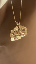 Load and play video in Gallery viewer, Vintage 14k Number One Mom Necklace 17&quot;
