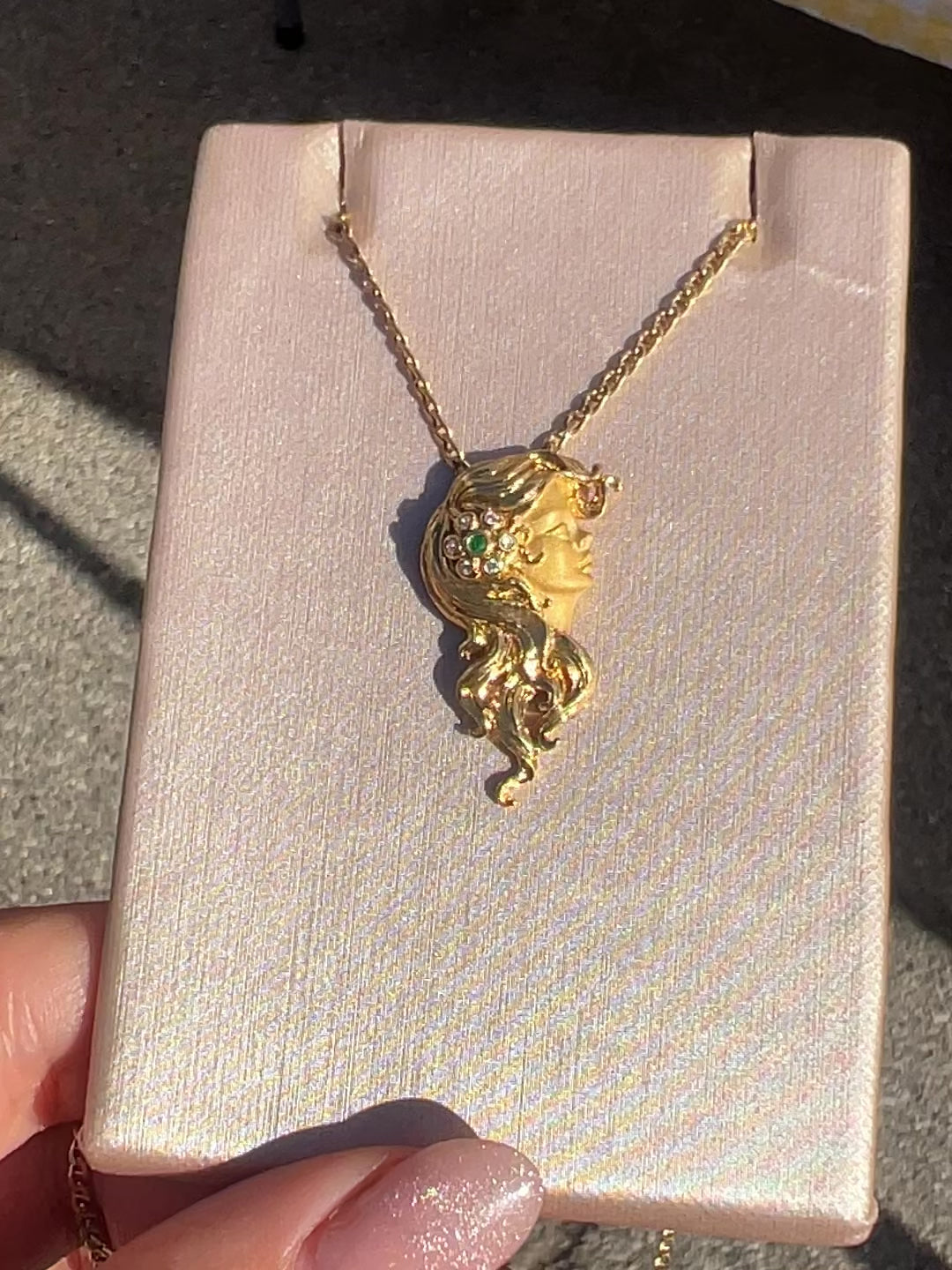 Carrera y Carrera Diamond Emerald Goddess Necklace