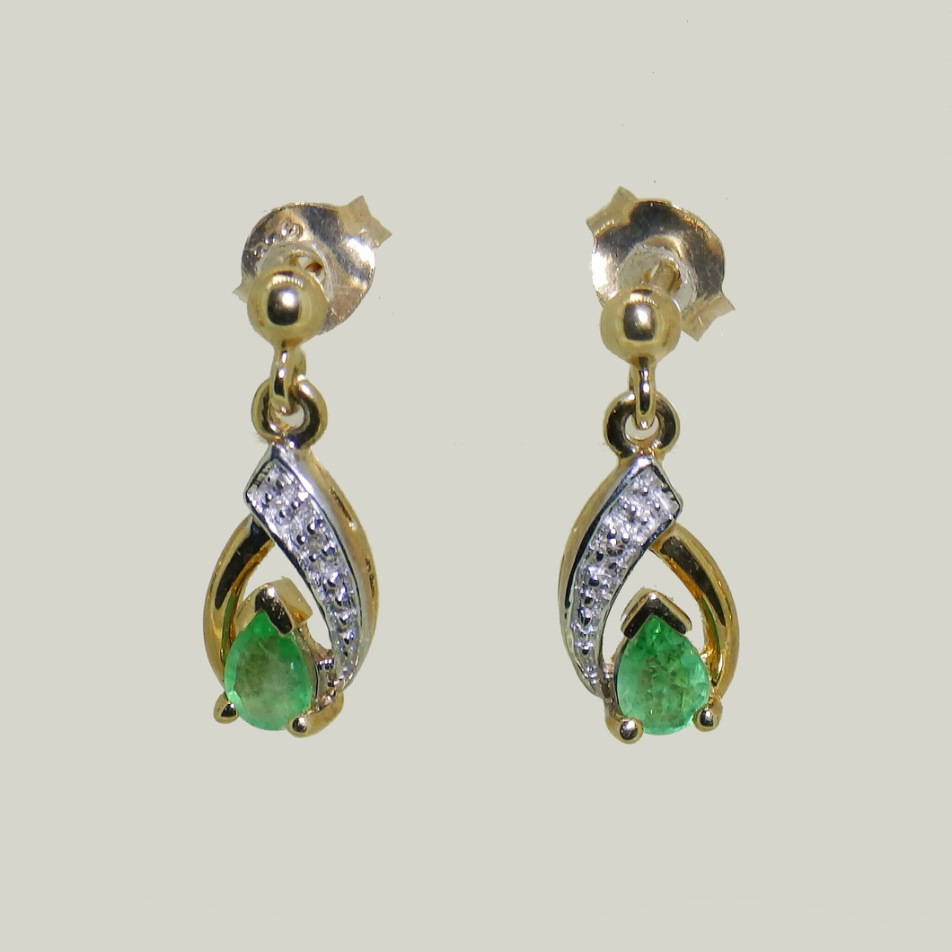 Vintage 9k Emerald Diamond Drop Earrings