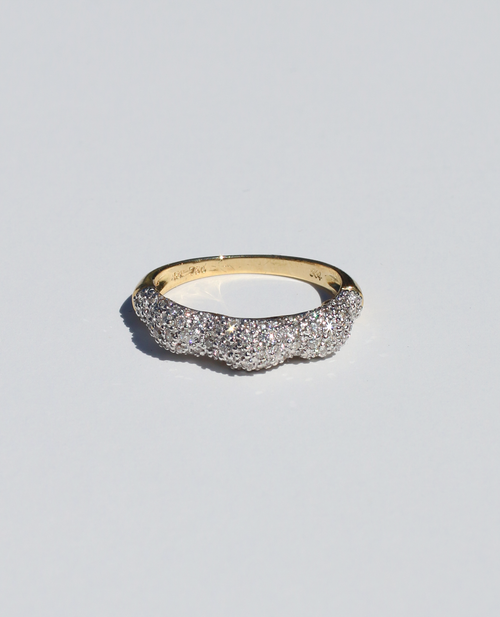 Undulating Pavé Diamond Band