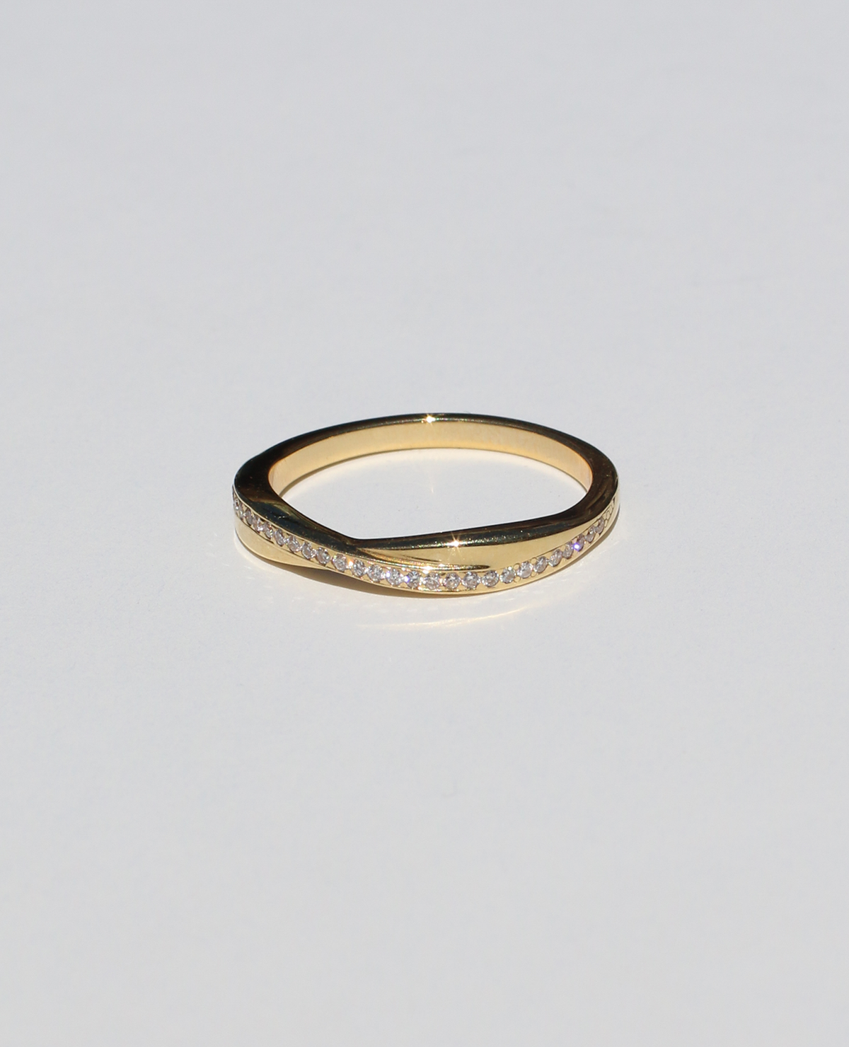Vintage 18k Crossover Diamond Band