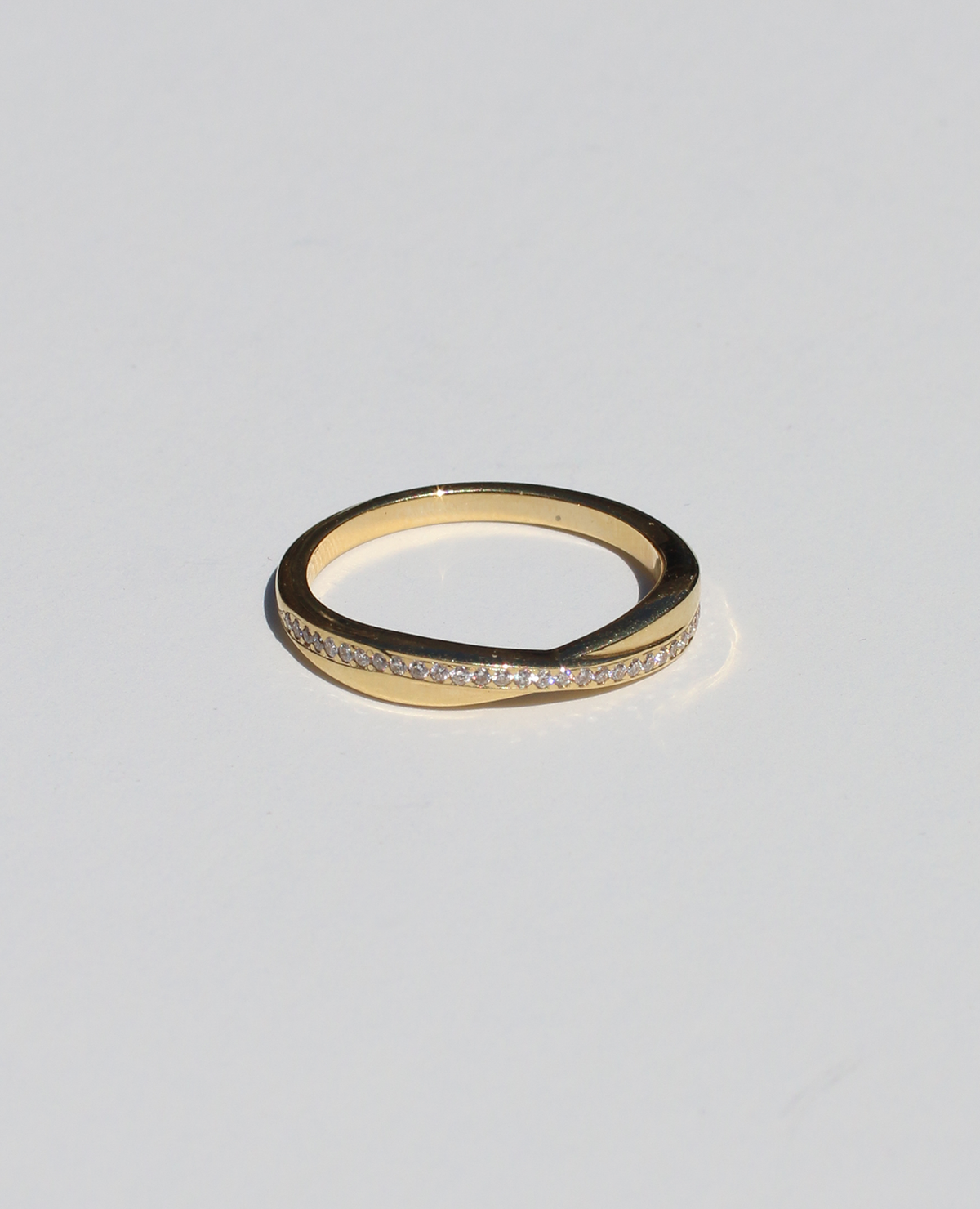 Vintage 18k Crossover Diamond Band