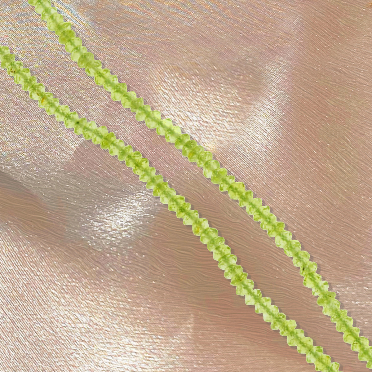 Vintage 18k Peridot Faceted Choker Necklace