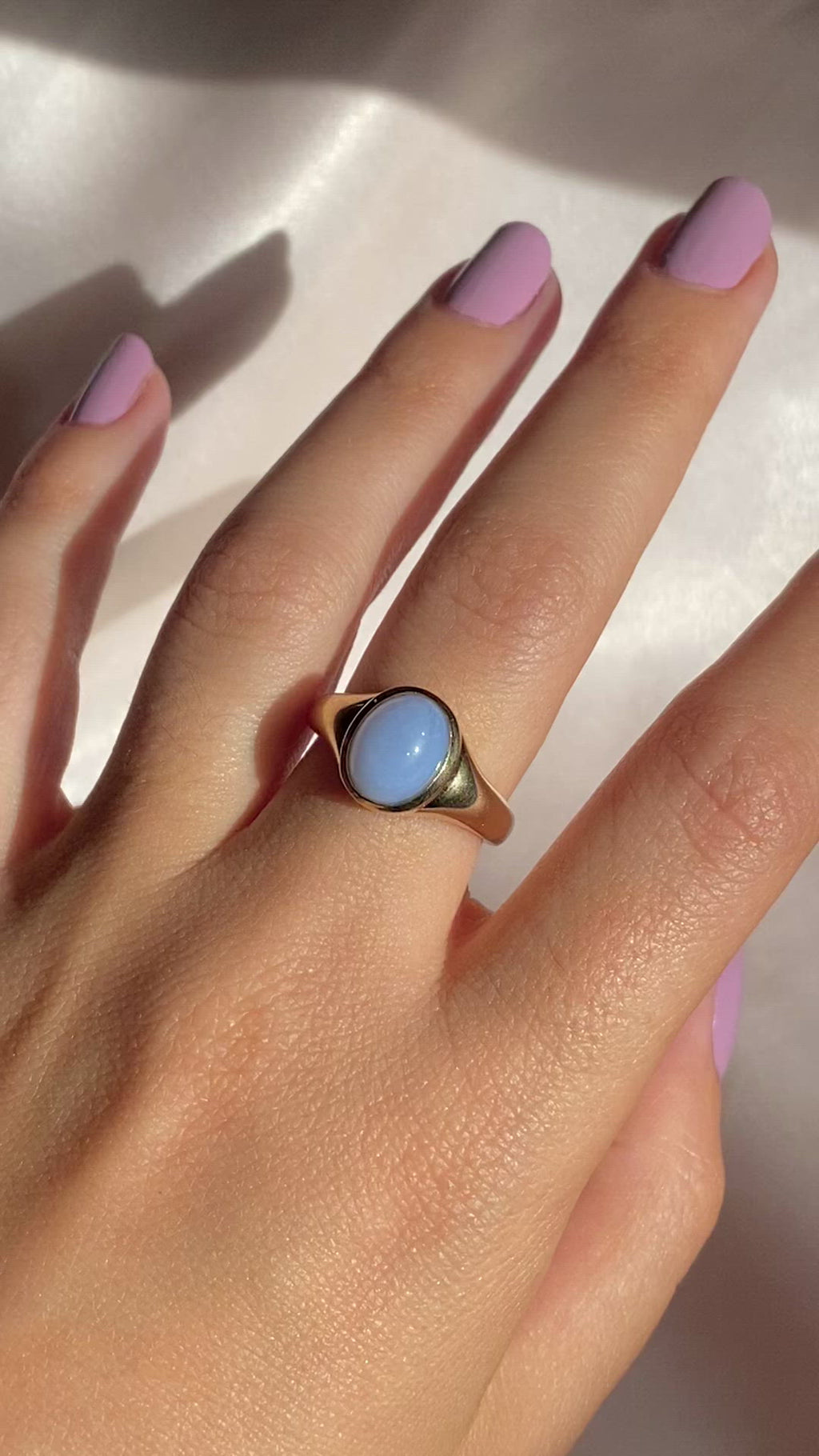 Chalcedony Cabochon Ring by 23carat