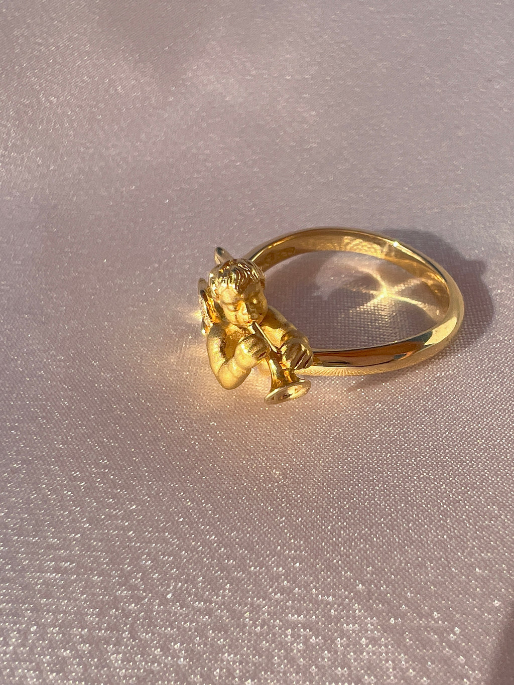 Vintage 18k Carrera y Carrera Diamond Cherub Ring