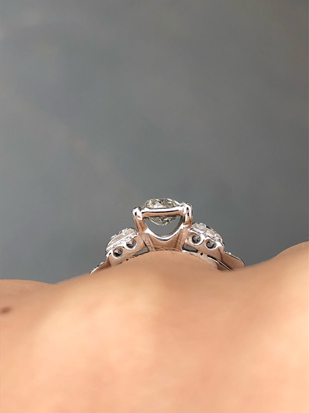 Antique 1.00 carat Art Deco Diamond Platinum Engagement Ring