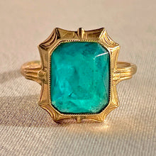 Load image into Gallery viewer, Antique Paste Green Crystal Ring
