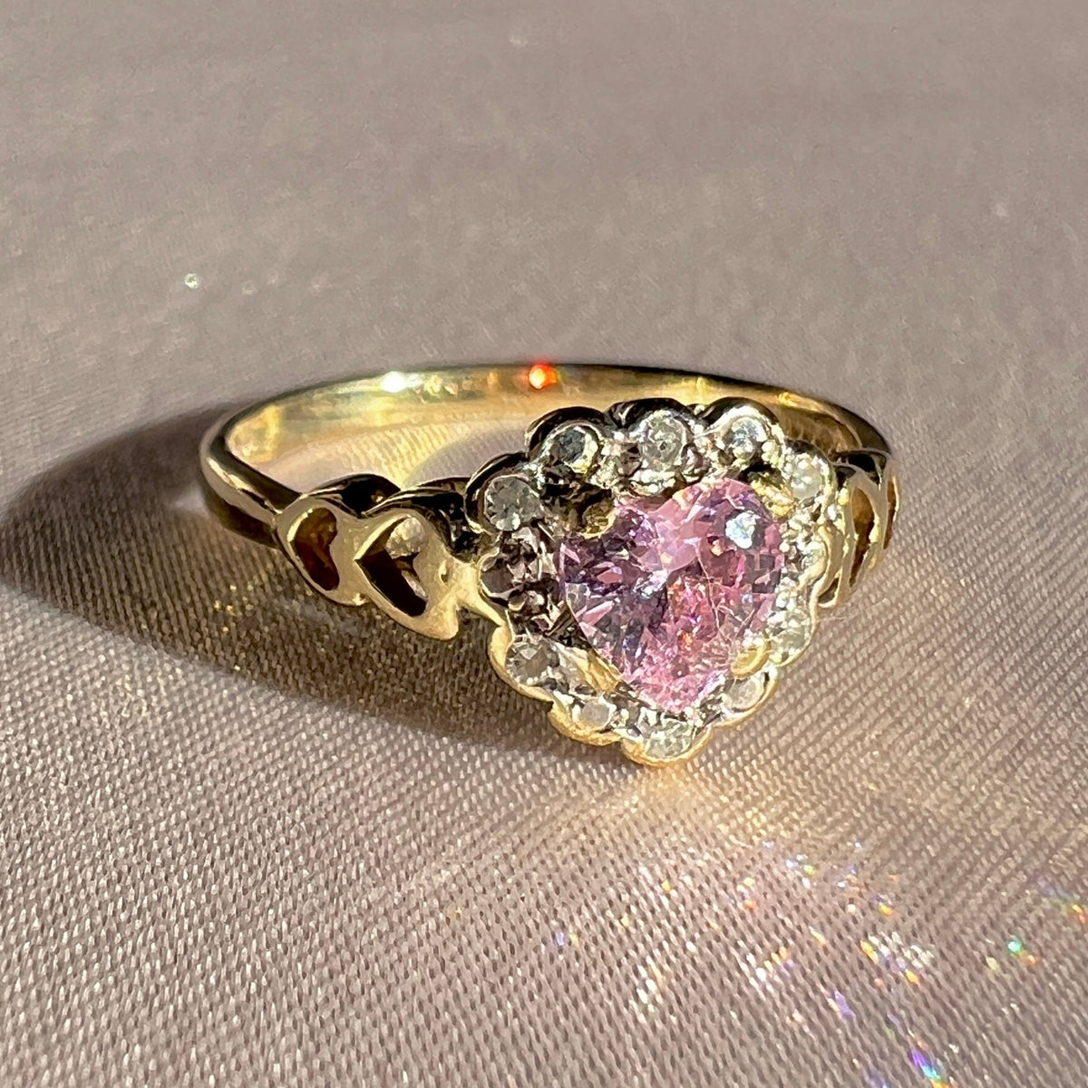 Vintage 9k Pink Zircon Diamond Heart Ring