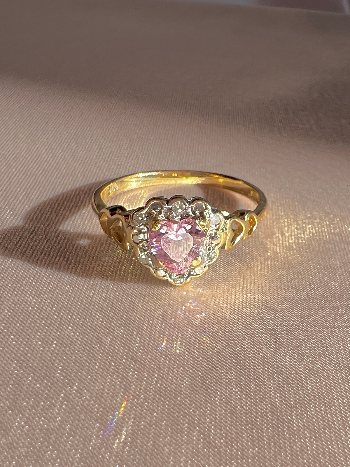 Vintage 9k Pink Zircon Diamond Heart Ring
