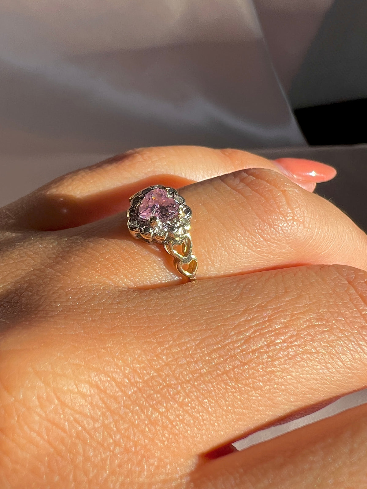 Vintage 9k Pink Zircon Diamond Heart Ring