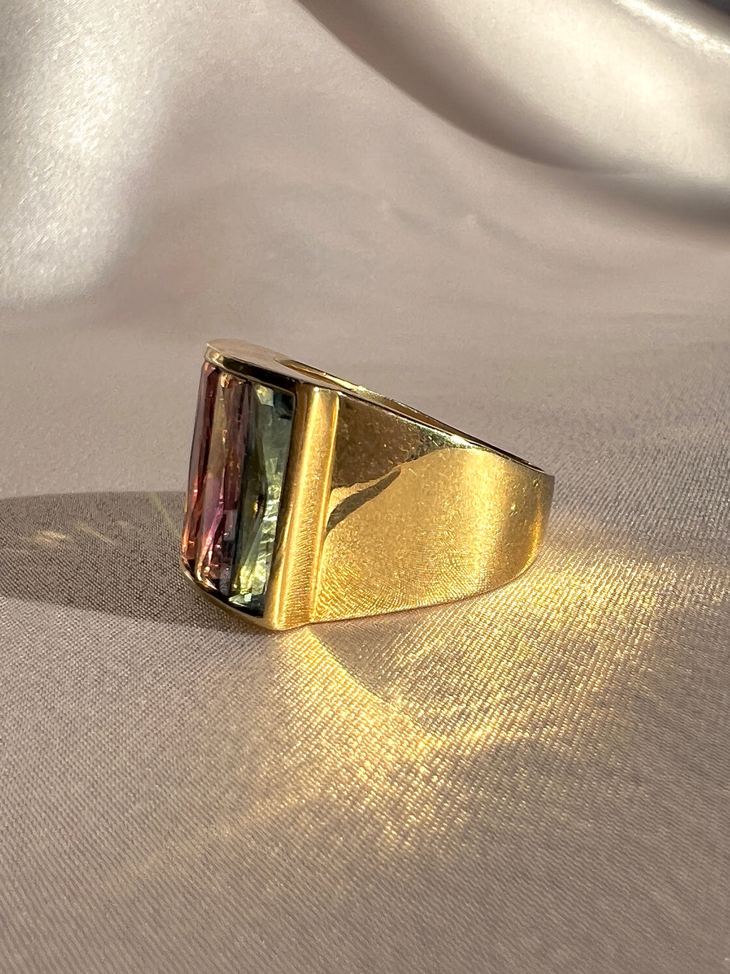 Vintage 18k Rainbow Gemstone Baguette Signet Ring