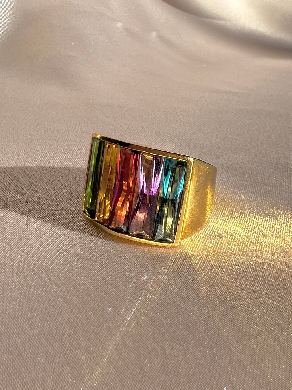 Vintage 18k Rainbow Gemstone Baguette Signet Ring