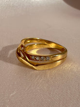 Load image into Gallery viewer, Vintage 18k Carrera y Carrera Diamond Holding Hands Half Eternity Ring
