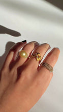 Load and play video in Gallery viewer, Vintage 18k South Sea Pearl Diamond Ring
