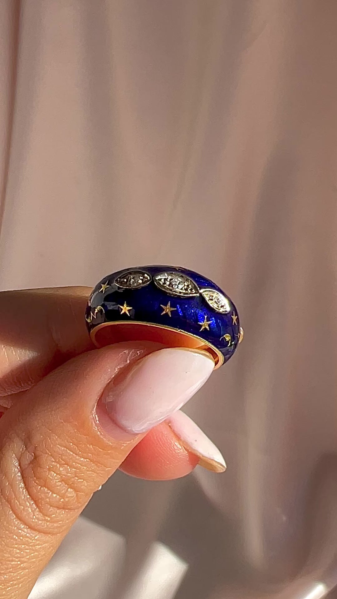 Vintage 18k Diamond Enamel Starry Bombe Ring
