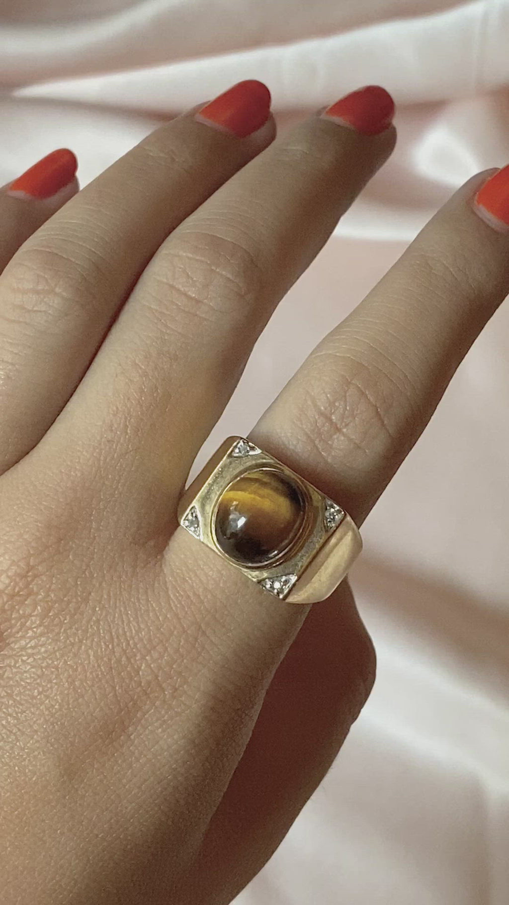 Vintage 9k Tigers Eye Chunky Signet Ring