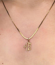 Load image into Gallery viewer, Vintage 14k Gold #1 Mom Pendant Charm
