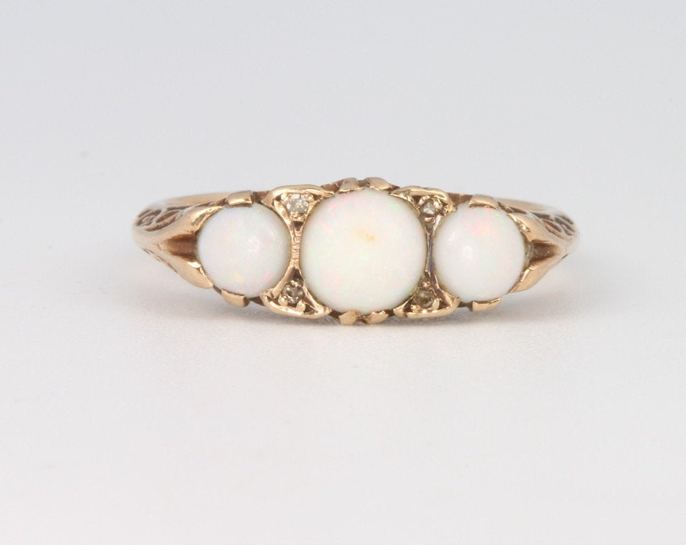 Vintage Gypsy Opal Diamond 9k Gold Trilogy Ring