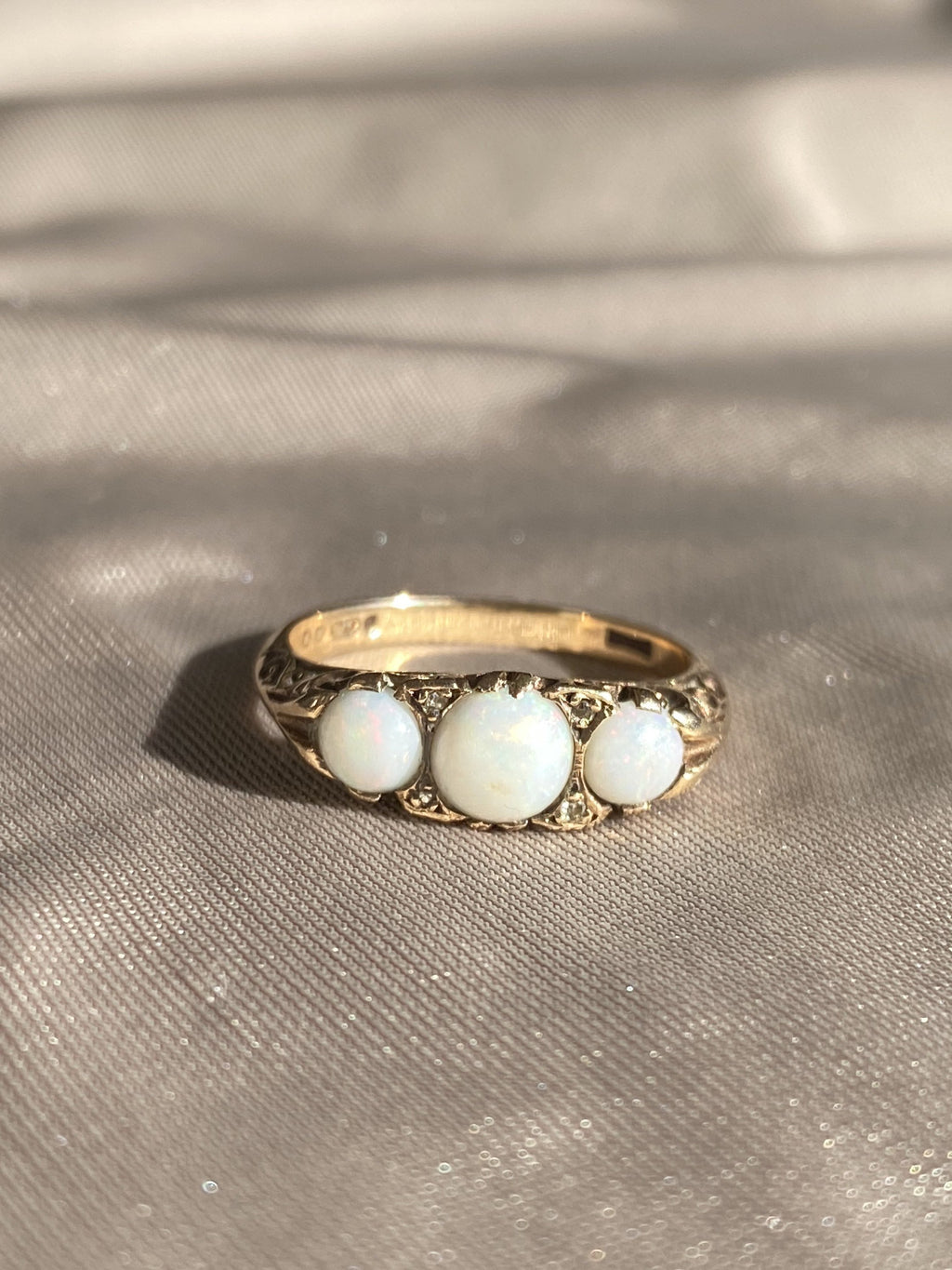 Vintage Gypsy Opal Diamond 9k Gold Trilogy Ring