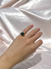 Load image into Gallery viewer, Vintage 9k Bloodstone Signet Ring
