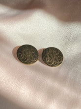 Load image into Gallery viewer, Vintage Mens Monogram Cuff Links
