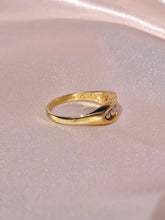 Load image into Gallery viewer, Vintage 9k Pearl Boat Ring
