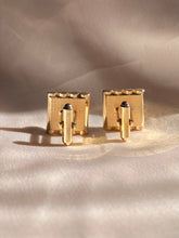 Load image into Gallery viewer, Vintage Mens Gold Bar Cuff Links
