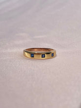 Load image into Gallery viewer, Vintage 9k Gypsy Set Sapphire Ring
