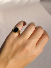 Load image into Gallery viewer, Vintage 9k Onyx Signet Ring 1970
