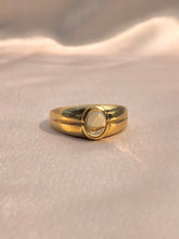 Load image into Gallery viewer, Vintage 9k Citrine Cabochon Dome Ring
