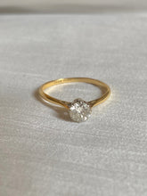 Load image into Gallery viewer, Vintage 18k Platinum Solitaire Diamond Ring 0.50 cts
