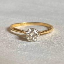Load image into Gallery viewer, Vintage 18k Platinum Solitaire Diamond Ring 0.50 cts
