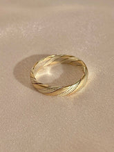 Load image into Gallery viewer, Vintage 9k White Yellow Gold Swirl Band
