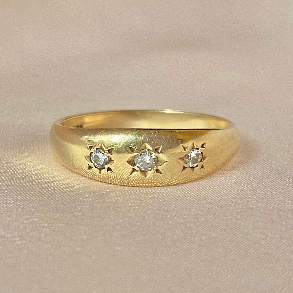 Vintage 9k Diamond Skinny Trilogy Gypsy Ring 1993