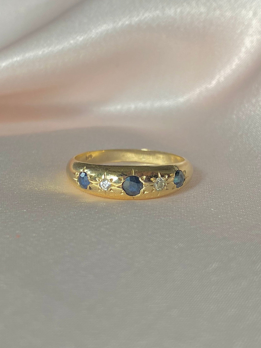 Vintage 9k Sapphire Diamond Eternity Gypsy Ring