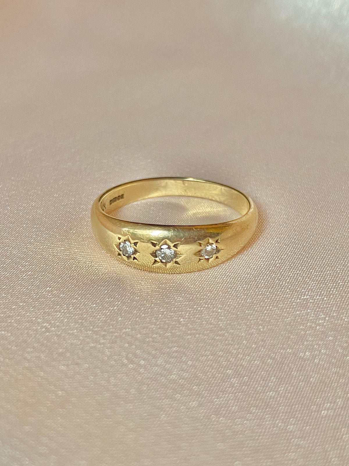 Vintage 9k Diamond Skinny Trilogy Gypsy Ring 1993