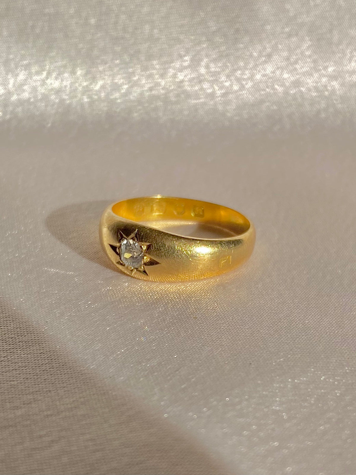 Antique 18k Diamond Solitaire Gypsy Ring 1887