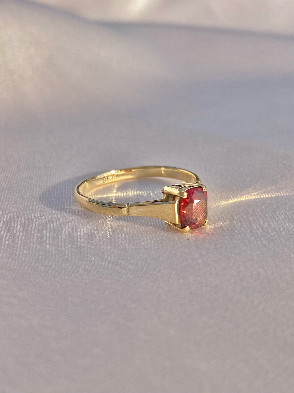 Vintage 9k Cushion Garnet Ring
