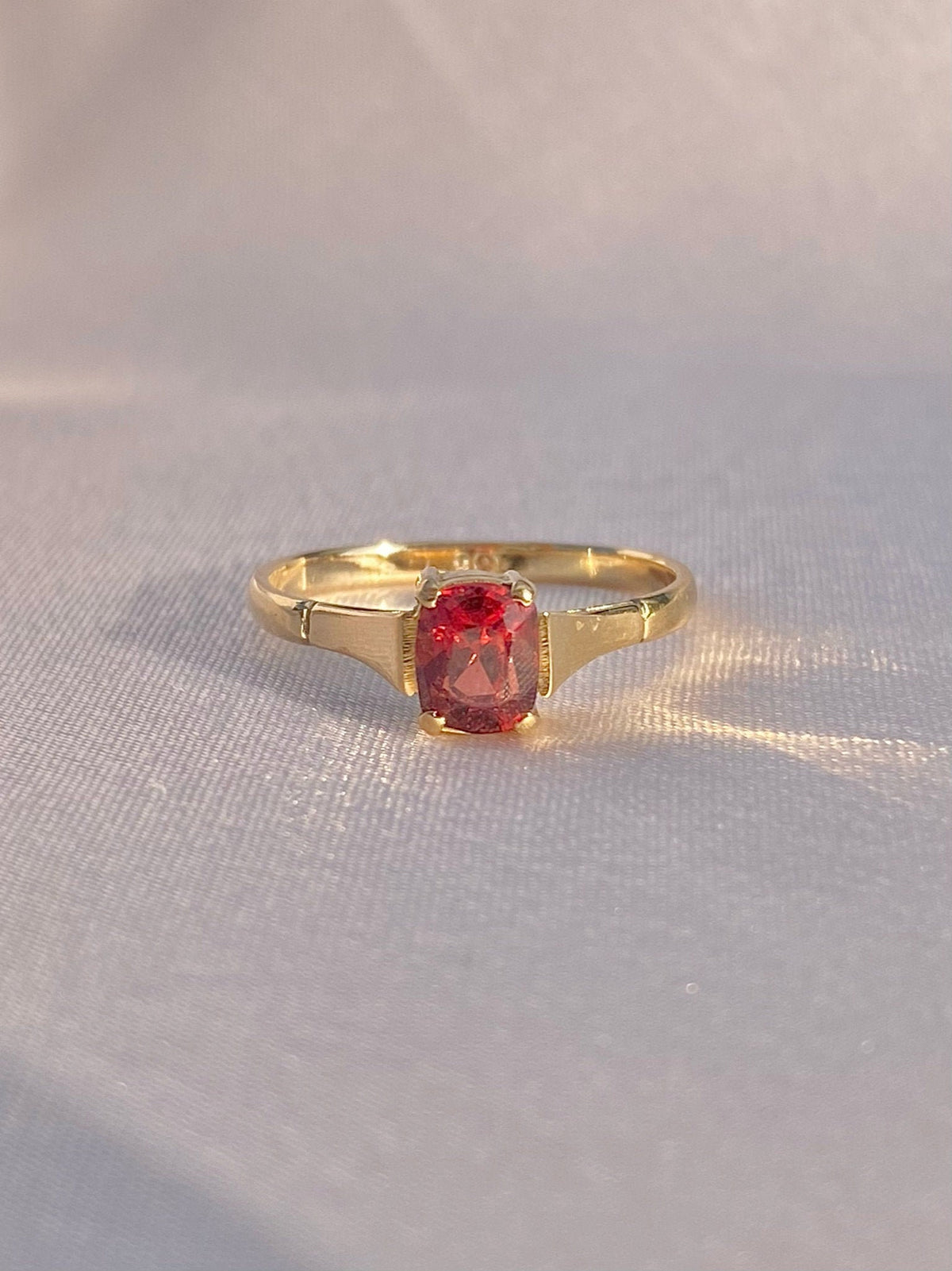 Vintage 9k Cushion Garnet Ring