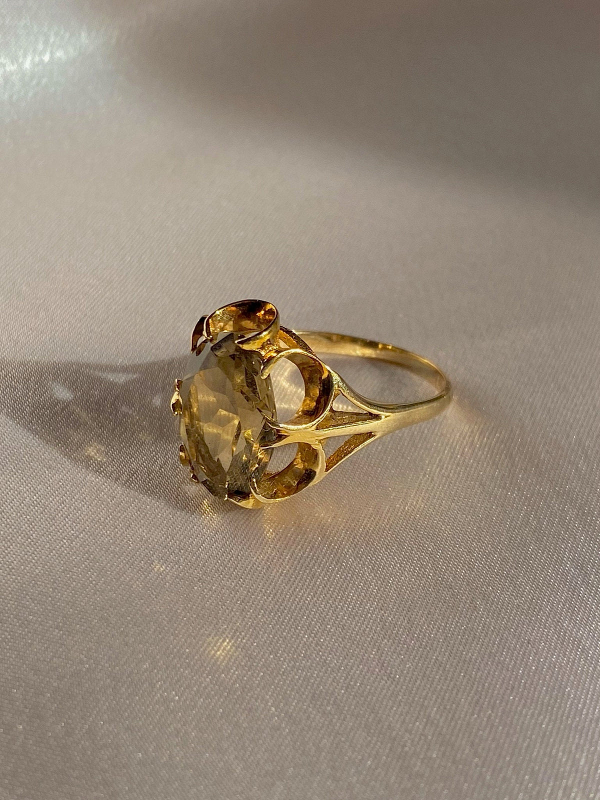 Vintage 9k Smoky Quartz Dress Ring 1975