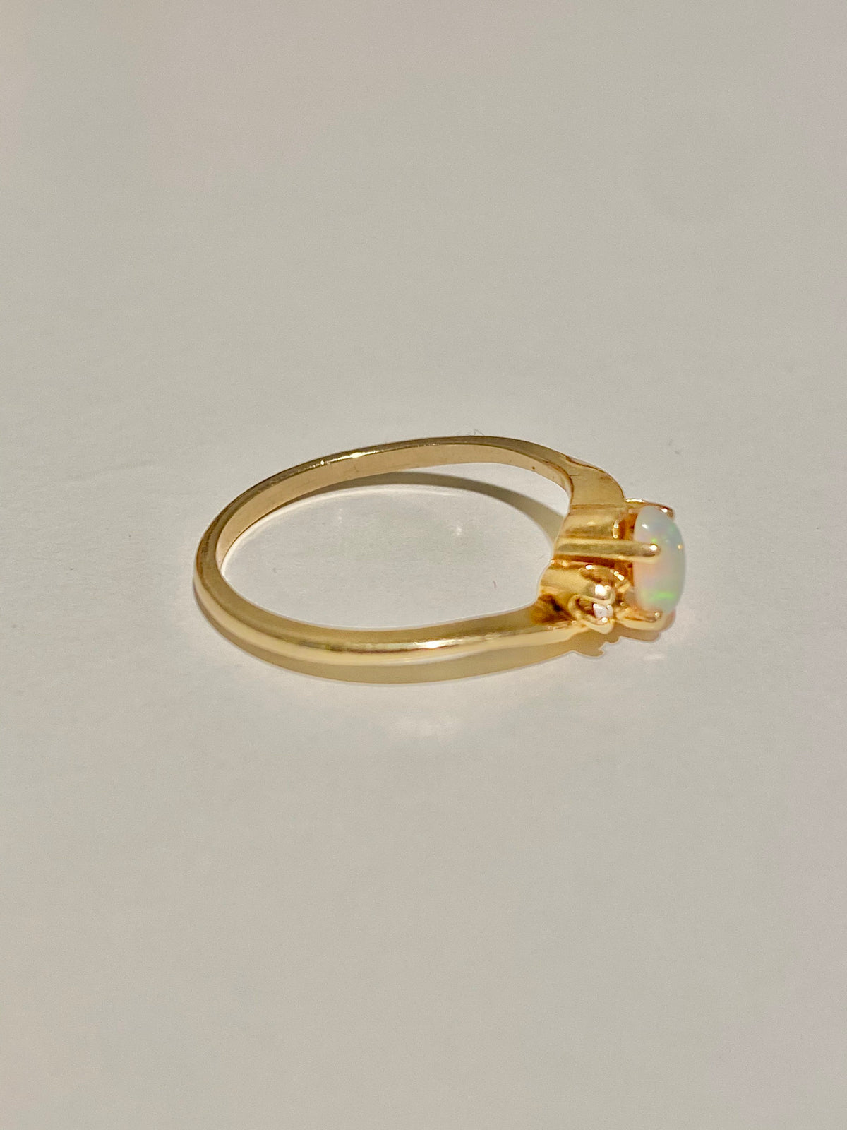 Vintage 14k Diamond Opal Cabochon Dainty Ring