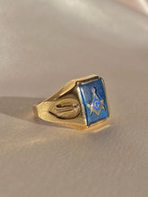 Load image into Gallery viewer, Vintage 10k Blue Spinel Freemason Ring
